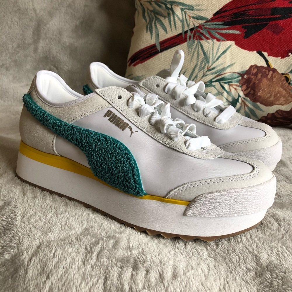 Puma Sneakers
